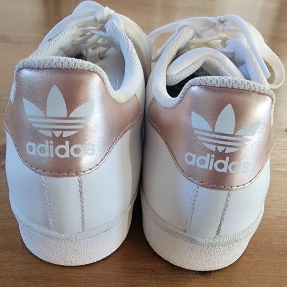 Adidas Rose Gold Superstar - Picture 4 of 7